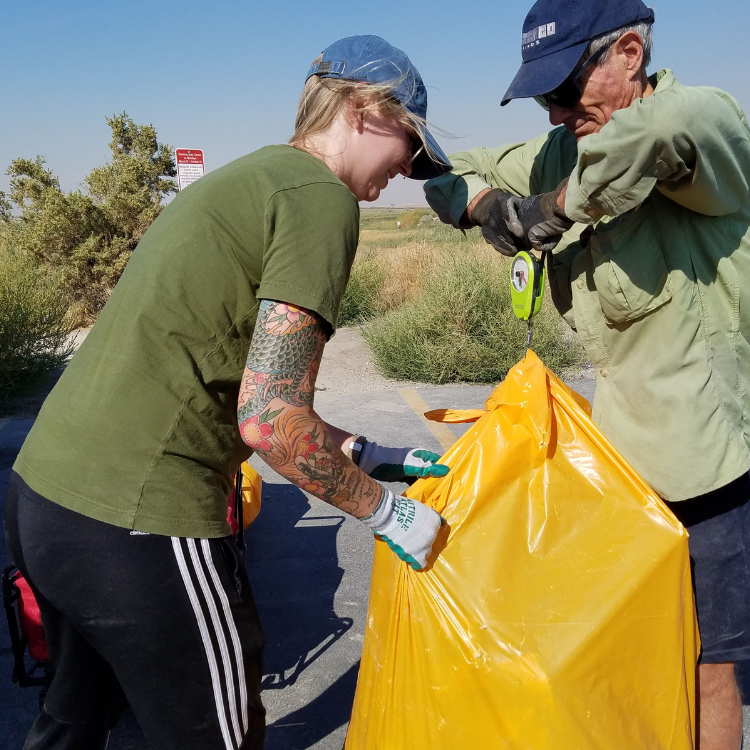 weighing-bag-litter-Antelope-Island-Clean-Up